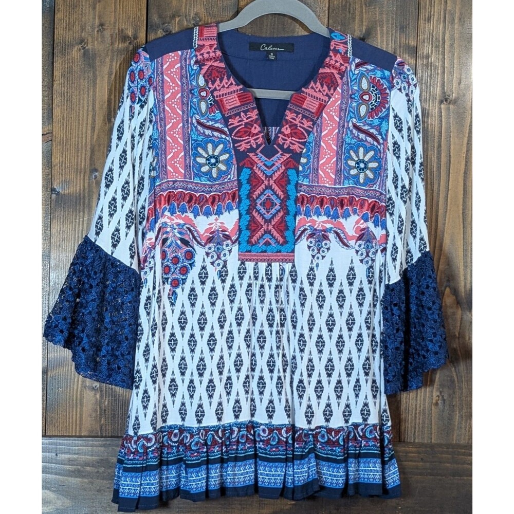 Calessa Boho Embroidered Tunic Top Womens Small Blue Floral Bell Sleeve Lace